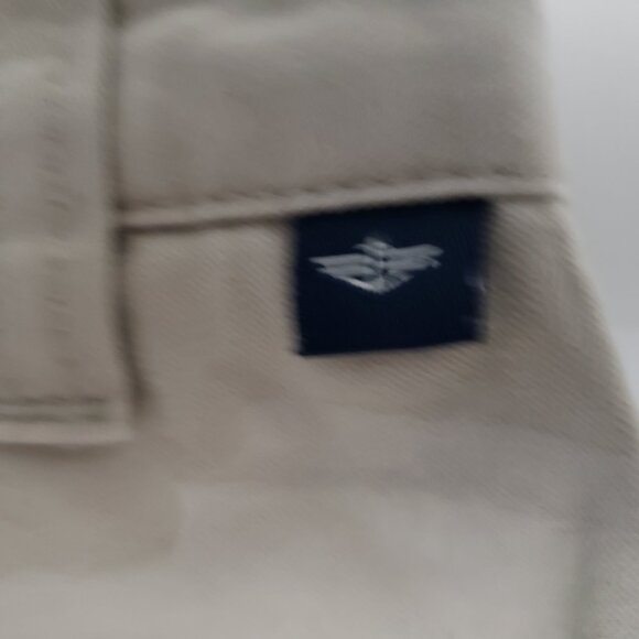 NWOT Docker's Khaki Shorts Sz 34  Waist 34" Inseam 9"  B26 - Picture 5 of 5